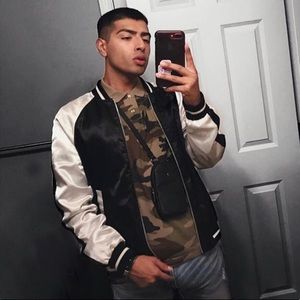 Meet your Posher, Chris